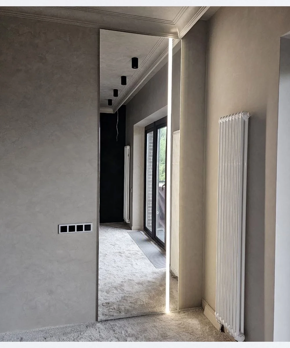 Зеркало с фронтальной подсветкой в прихожую